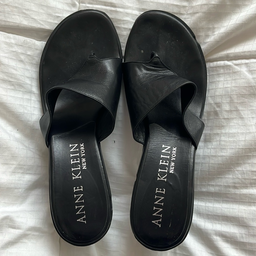women’s anne klein heels